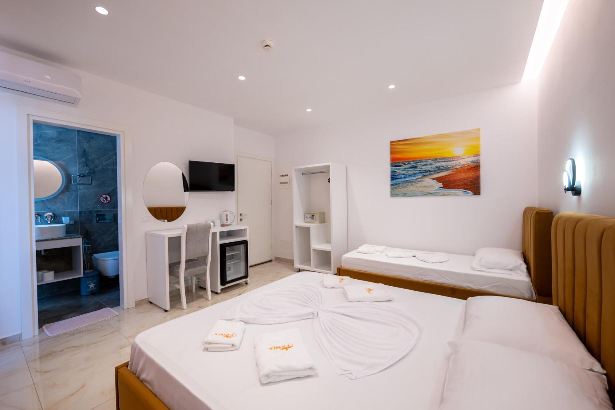 Feniks Hotel Ksamil Eksteriør billede