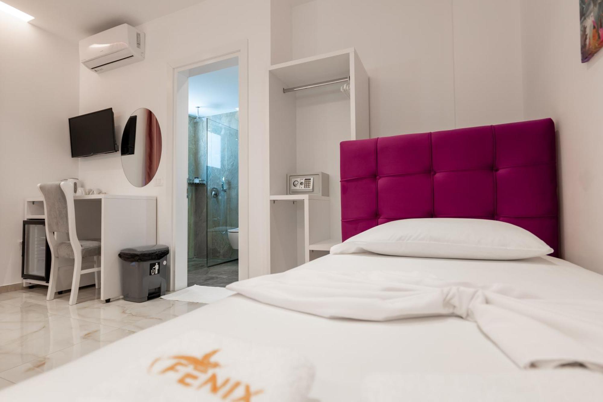 Feniks Hotel Ksamil Eksteriør billede